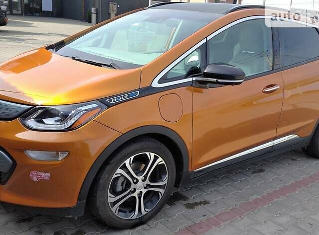 Оранжевый Шевроле Bolt EV, объемом двигателя 0 л и пробегом 122 тыс. км за 20199 $, фото 1 на Automoto.ua