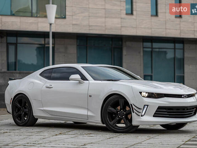 Шевроле Камаро 2016 в Харькове на Automoto.ua Белый Шевроле Камаро, объемом двигателя 2 л и пробегом 118 тыс. км за 16500 $, фото 1 на Automoto.ua