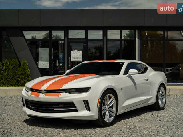 Белый Шевроле Камаро, объемом двигателя 3.64 л и пробегом 120 тыс. км за 22500 $, фото 1 на Automoto.ua