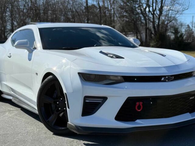 Білий Шевроле Камаро, об'ємом двигуна 6.2 л та пробігом 53 тис. км за 7000 $, фото 1 на Automoto.ua