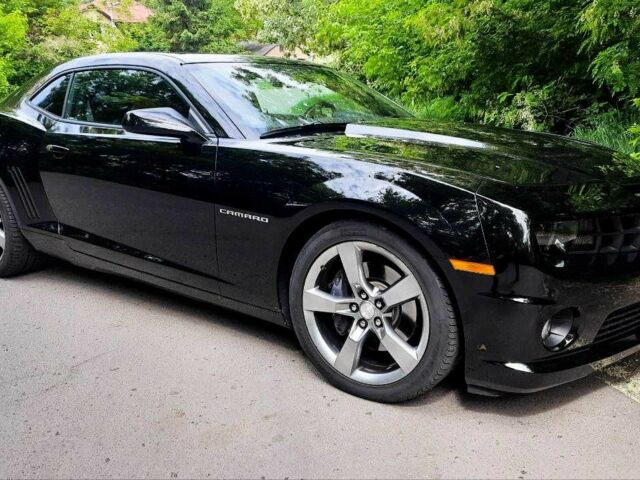 Черный Шевроле Камаро, объемом двигателя 6.2 л и пробегом 16 тыс. км за 39000 $, фото 1 на Automoto.ua