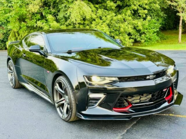 Черный Шевроле Камаро, объемом двигателя 6.2 л и пробегом 76 тыс. км за 3300 $, фото 1 на Automoto.ua