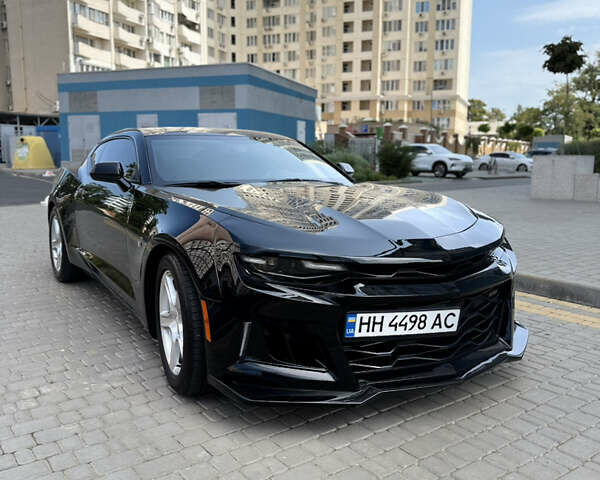Черный Шевроле Камаро, объемом двигателя 2 л и пробегом 26 тыс. км за 27500 $, фото 1 на Automoto.ua