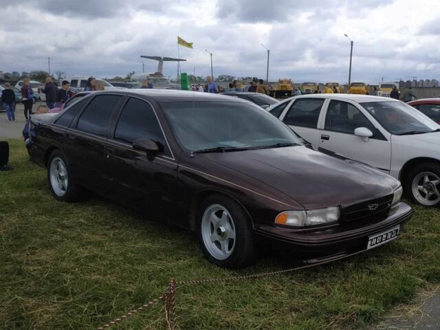 Червоний Шевроле Каприз, об'ємом двигуна 4.3 л та пробігом 153 тис. км за 9999 $, фото 1 на Automoto.ua