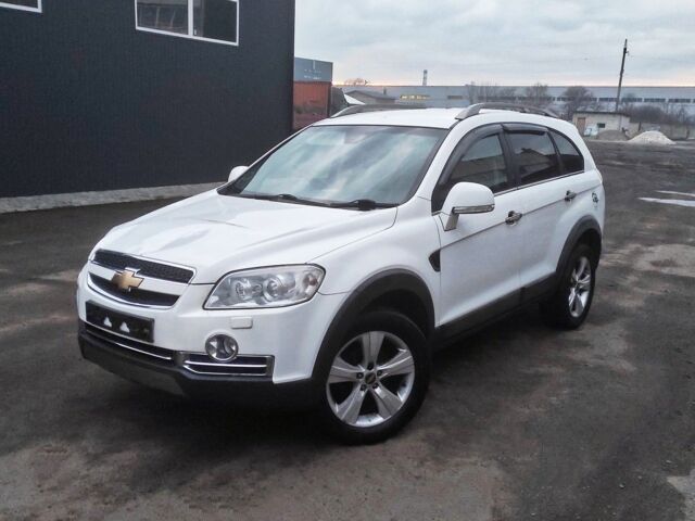 Білий Шевроле Каптіва, об'ємом двигуна 0 л та пробігом 242 тис. км за 3350 $, фото 1 на Automoto.ua