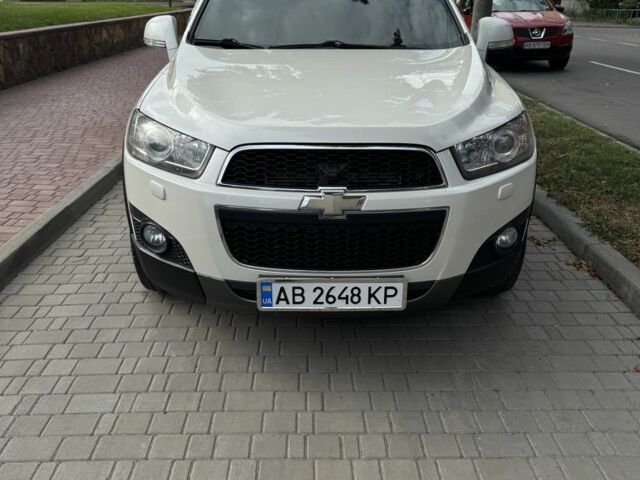 Белый Шевроле Каптива, объемом двигателя 2.2 л и пробегом 224 тыс. км за 11150 $, фото 1 на Automoto.ua