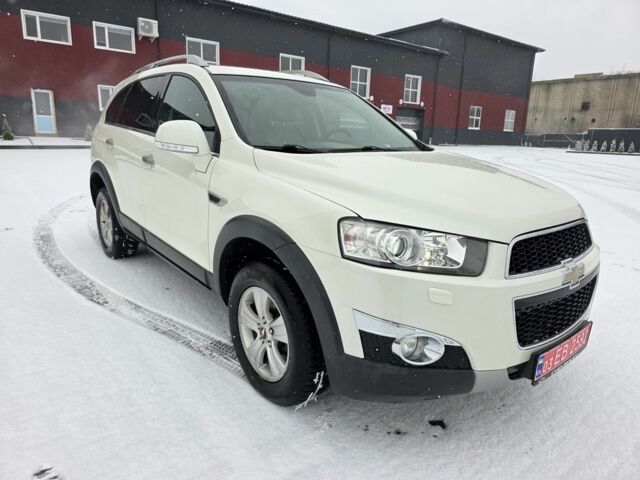 Білий Шевроле Каптіва, об'ємом двигуна 2.2 л та пробігом 189 тис. км за 11700 $, фото 1 на Automoto.ua