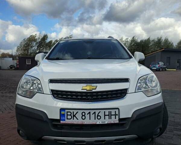 Шевроле Каптива 2013 в Ровно на Automoto.ua Белый Шевроле Каптива, объемом двигателя 2.38 л и пробегом 124 тыс. км за 8800 $, фото 1 на Automoto.ua