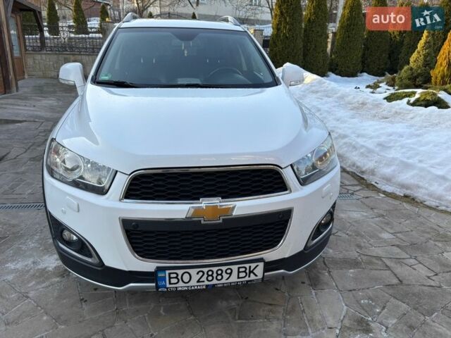 Білий Шевроле Каптіва, об'ємом двигуна 2.23 л та пробігом 363 тис. км за 11000 $, фото 1 на Automoto.ua