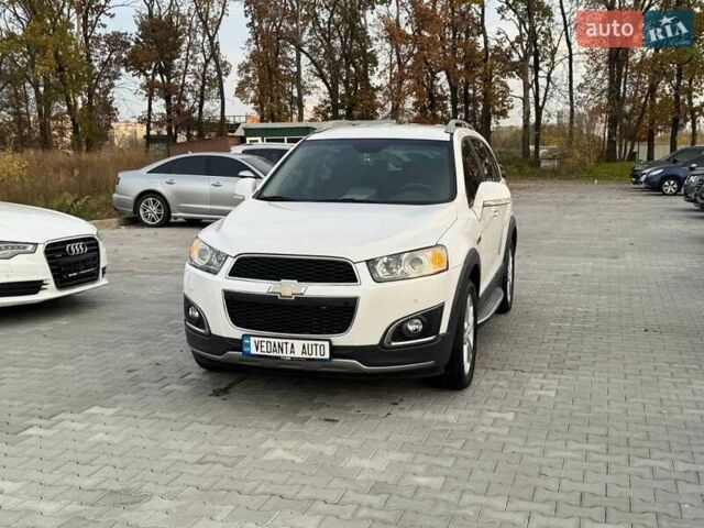 Білий Шевроле Каптіва, об'ємом двигуна 2.2 л та пробігом 150 тис. км за 11900 $, фото 1 на Automoto.ua