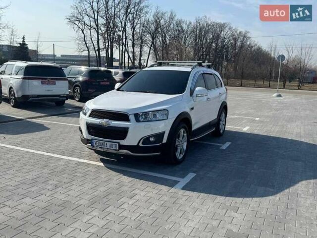 Білий Шевроле Каптіва, об'ємом двигуна 2 л та пробігом 153 тис. км за 13500 $, фото 1 на Automoto.ua