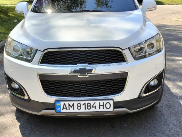 Белый Шевроле Каптива, объемом двигателя 2 л и пробегом 183 тыс. км за 12600 $, фото 1 на Automoto.ua