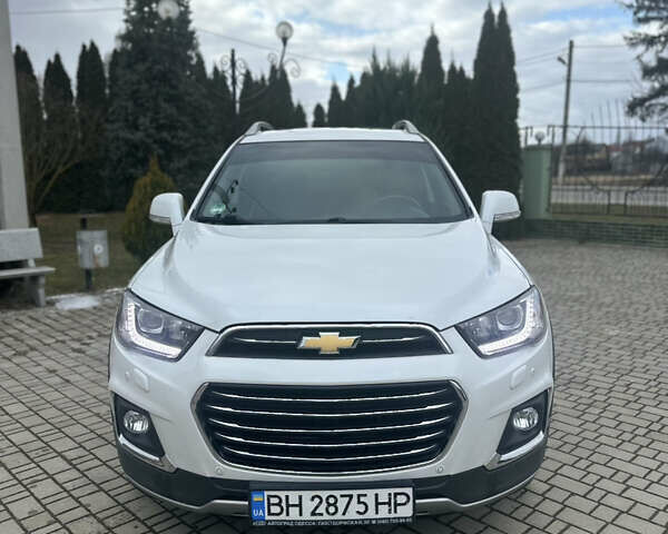 Белый Шевроле Каптива, объемом двигателя 2.23 л и пробегом 99 тыс. км за 18300 $, фото 1 на Automoto.ua