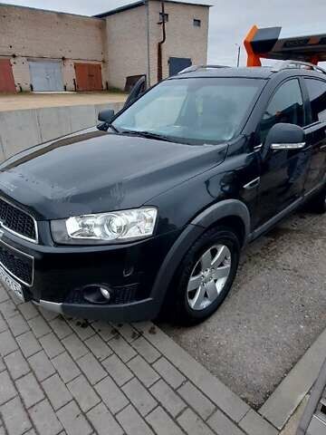 Чорний Шевроле Каптіва, об'ємом двигуна 2.4 л та пробігом 330 тис. км за 10033 $, фото 1 на Automoto.ua