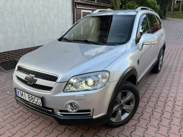 Чорний Шевроле Каптіва, об'ємом двигуна 2 л та пробігом 214 тис. км за 3900 $, фото 1 на Automoto.ua