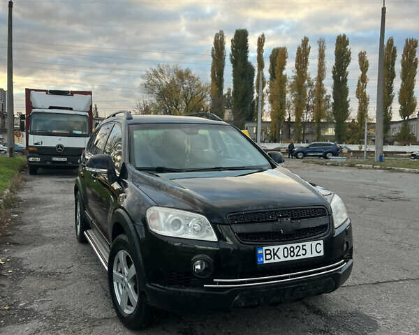 Черный Шевроле Каптива, объемом двигателя 1.99 л и пробегом 277 тыс. км за 8750 $, фото 1 на Automoto.ua
