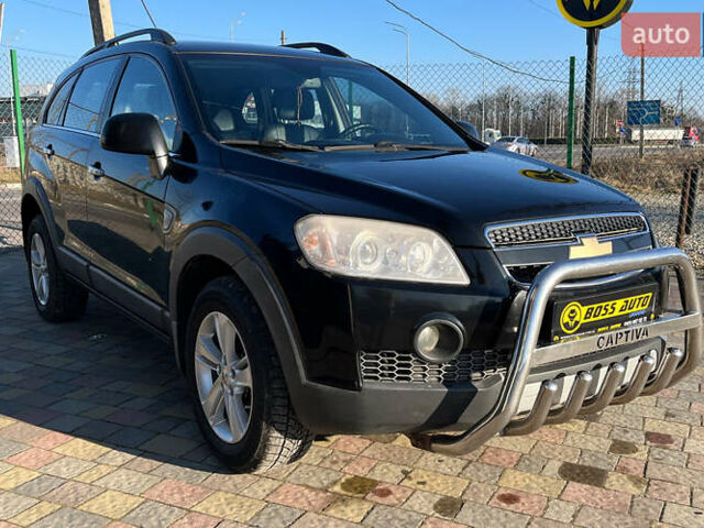 Чорний Шевроле Каптіва, об'ємом двигуна 2.4 л та пробігом 267 тис. км за 7900 $, фото 1 на Automoto.ua
