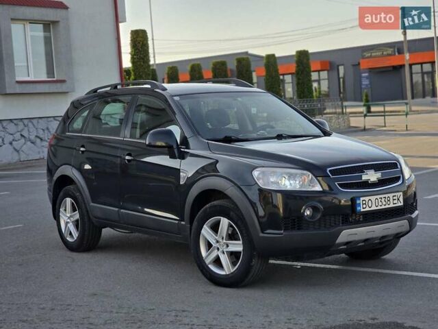Чорний Шевроле Каптіва, об'ємом двигуна 2.4 л та пробігом 150 тис. км за 7999 $, фото 1 на Automoto.ua