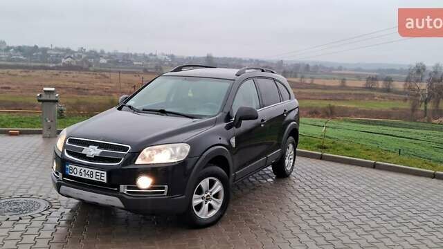 Черный Шевроле Каптива, объемом двигателя 1.99 л и пробегом 240 тыс. км за 6800 $, фото 1 на Automoto.ua