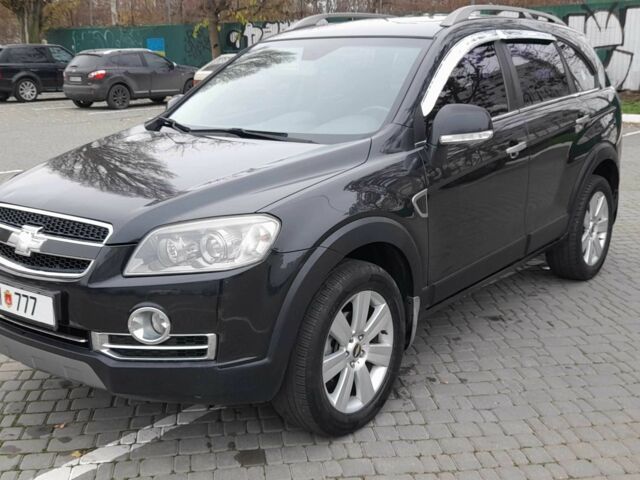 Черный Шевроле Каптива, объемом двигателя 2 л и пробегом 79 тыс. км за 7999 $, фото 1 на Automoto.ua