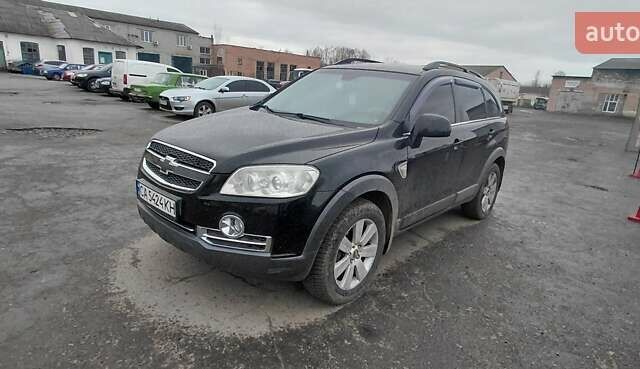 Черный Шевроле Каптива, объемом двигателя 2.4 л и пробегом 247 тыс. км за 5650 $, фото 1 на Automoto.ua