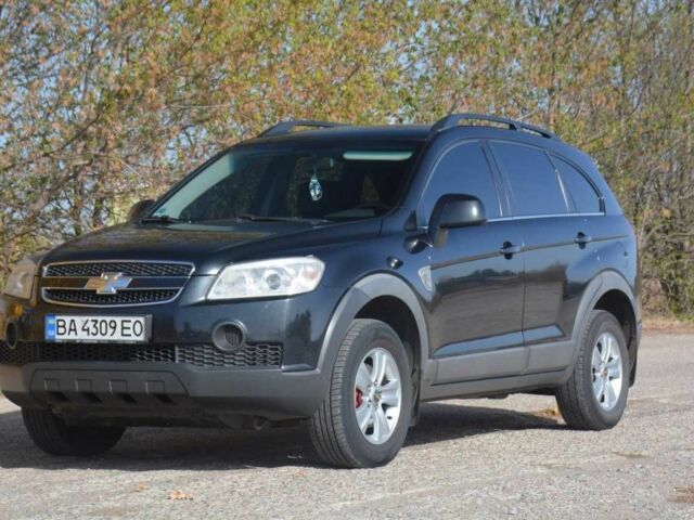 Чорний Шевроле Каптіва, об'ємом двигуна 2.4 л та пробігом 316 тис. км за 7000 $, фото 1 на Automoto.ua
