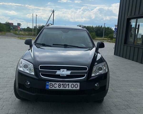 Черный Шевроле Каптива, объемом двигателя 1.99 л и пробегом 200 тыс. км за 10300 $, фото 1 на Automoto.ua