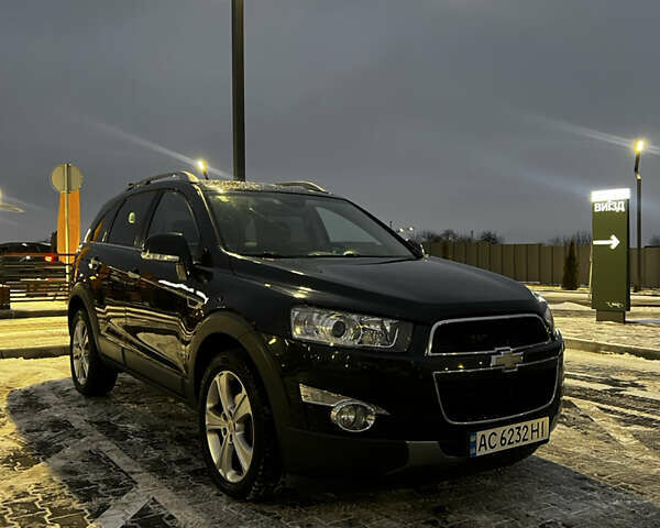 Черный Шевроле Каптива, объемом двигателя 2.2 л и пробегом 231 тыс. км за 9950 $, фото 1 на Automoto.ua