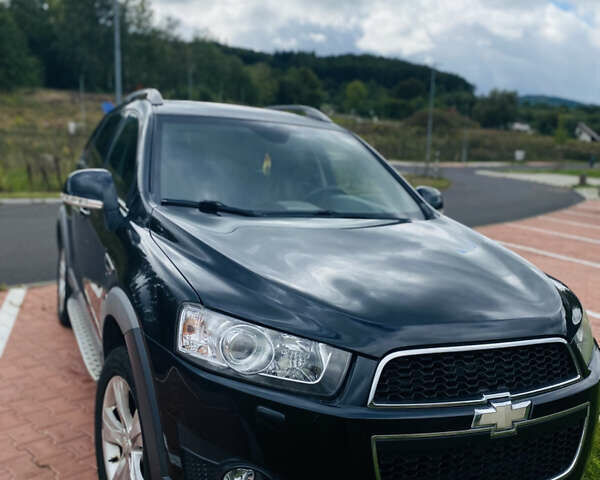Чорний Шевроле Каптіва, об'ємом двигуна 2.23 л та пробігом 236 тис. км за 10500 $, фото 1 на Automoto.ua