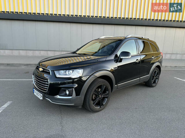 Черный Шевроле Каптива, объемом двигателя 2.23 л и пробегом 203 тыс. км за 17900 $, фото 1 на Automoto.ua