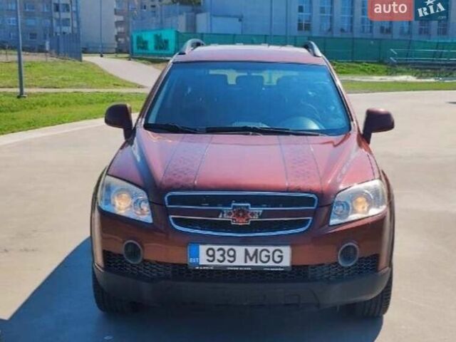 Красный Шевроле Каптива, объемом двигателя 2.45 л и пробегом 287 тыс. км за 4102 $, фото 1 на Automoto.ua