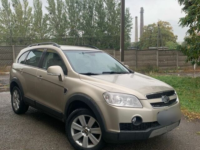Жовтий Шевроле Каптіва, об'ємом двигуна 2 л та пробігом 367 тис. км за 4300 $, фото 1 на Automoto.ua