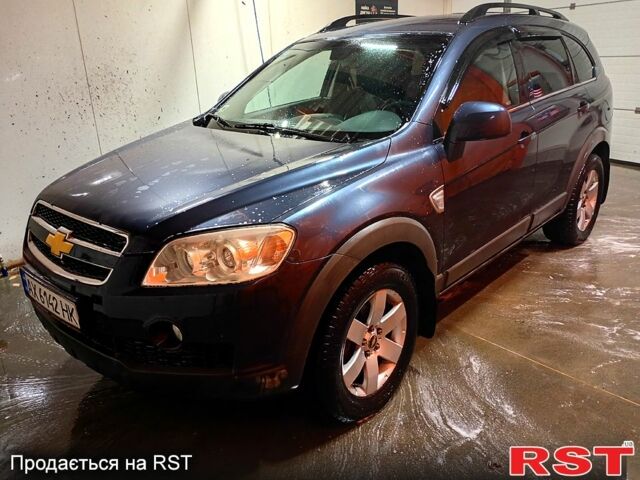 Сірий Шевроле Каптіва, об'ємом двигуна 2 л та пробігом 163 тис. км за 6500 $, фото 1 на Automoto.ua