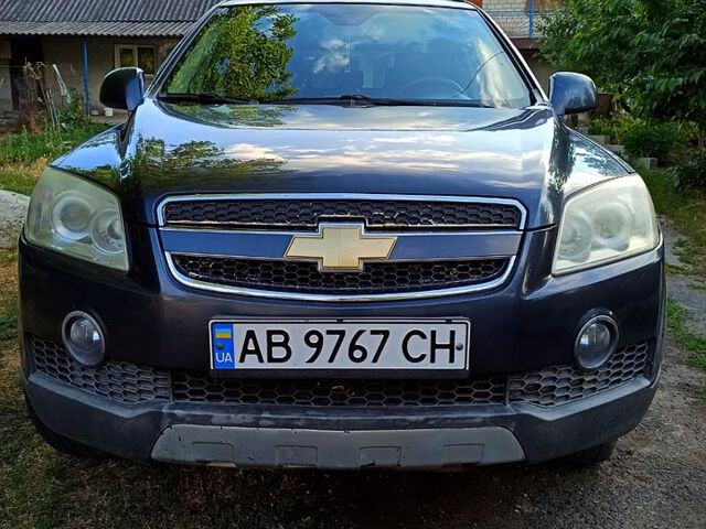 Сірий Шевроле Каптіва, об'ємом двигуна 2.4 л та пробігом 241 тис. км за 8100 $, фото 1 на Automoto.ua