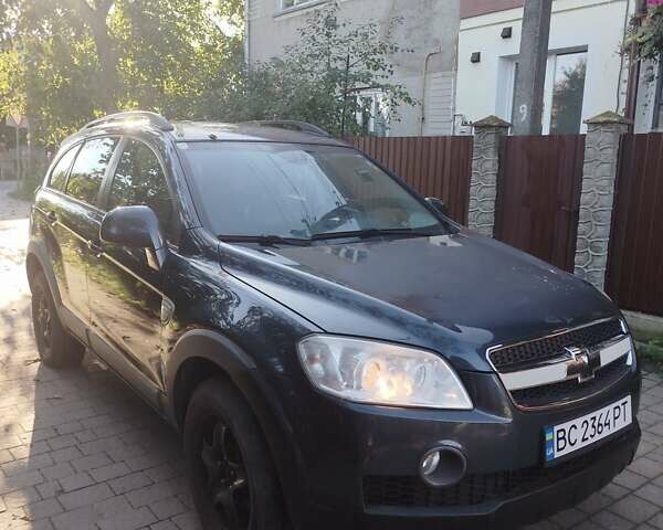 Сірий Шевроле Каптіва, об'ємом двигуна 2 л та пробігом 242 тис. км за 6500 $, фото 1 на Automoto.ua