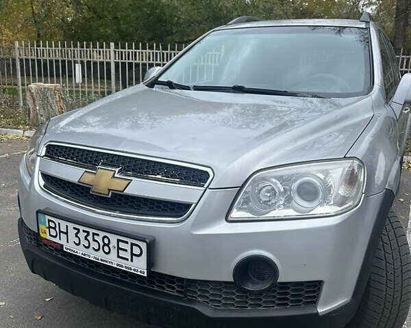 Сірий Шевроле Каптіва, об'ємом двигуна 2.4 л та пробігом 217 тис. км за 7000 $, фото 1 на Automoto.ua