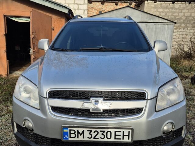 Серый Шевроле Каптива, объемом двигателя 2.4 л и пробегом 175 тыс. км за 7700 $, фото 1 на Automoto.ua