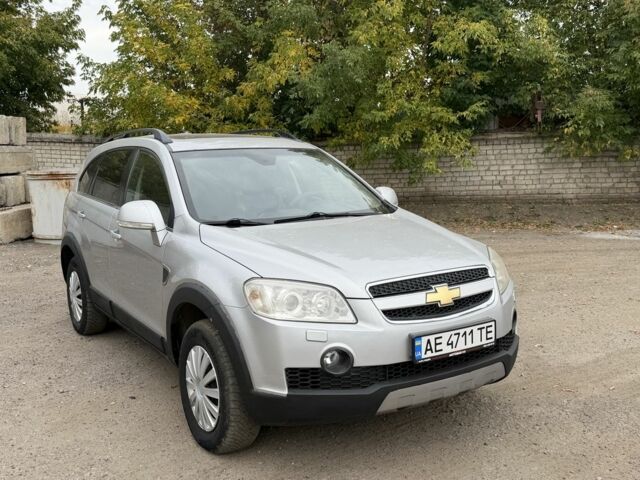 Сірий Шевроле Каптіва, об'ємом двигуна 2 л та пробігом 199 тис. км за 5168 $, фото 1 на Automoto.ua