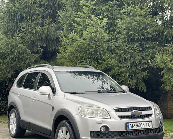 Серый Шевроле Каптива, объемом двигателя 2 л и пробегом 230 тыс. км за 8200 $, фото 1 на Automoto.ua