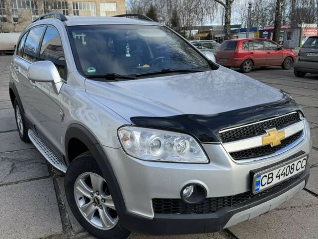Серый Шевроле Каптива, объемом двигателя 2.4 л и пробегом 218 тыс. км за 7200 $, фото 1 на Automoto.ua