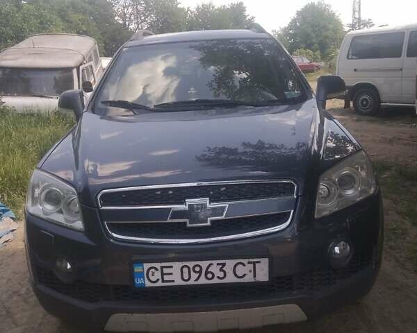 Серый Шевроле Каптива, объемом двигателя 3 л и пробегом 300 тыс. км за 6500 $, фото 1 на Automoto.ua