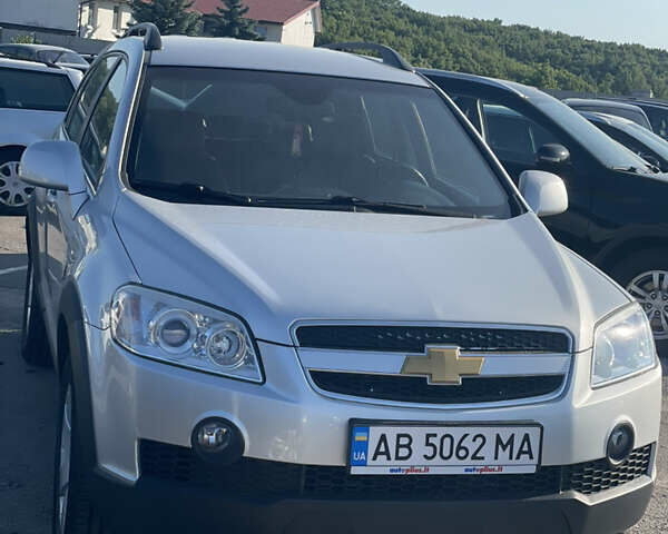 Сірий Шевроле Каптіва, об'ємом двигуна 2 л та пробігом 128 тис. км за 10650 $, фото 1 на Automoto.ua
