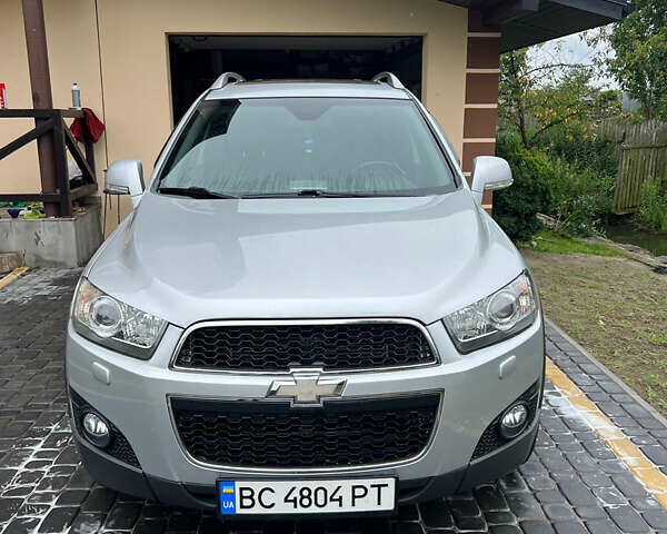 Сірий Шевроле Каптіва, об'ємом двигуна 2.2 л та пробігом 236 тис. км за 10700 $, фото 1 на Automoto.ua