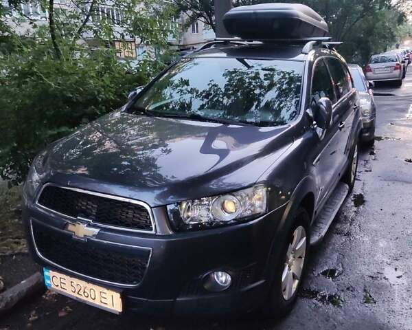 Серый Шевроле Каптива, объемом двигателя 2.2 л и пробегом 235 тыс. км за 12000 $, фото 1 на Automoto.ua