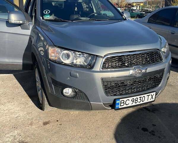 Сірий Шевроле Каптіва, об'ємом двигуна 2.2 л та пробігом 160 тис. км за 11900 $, фото 1 на Automoto.ua