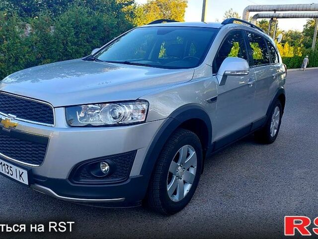 Серый Шевроле Каптива, объемом двигателя 2.4 л и пробегом 56 тыс. км за 13500 $, фото 1 на Automoto.ua