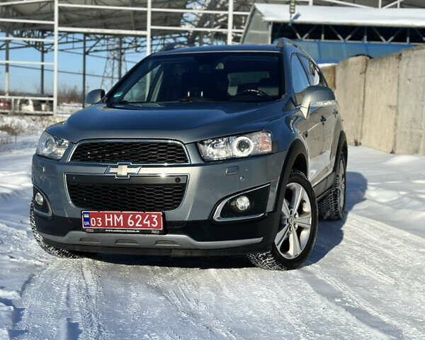 Серый Шевроле Каптива, объемом двигателя 2.2 л и пробегом 228 тыс. км за 13000 $, фото 1 на Automoto.ua