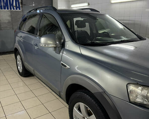 Шевроле Каптива 2013 в Полтаве на Automoto.ua Серый Шевроле Каптива, объемом двигателя 2.38 л и пробегом 168 тыс. км за 10900 $, фото 1 на Automoto.ua