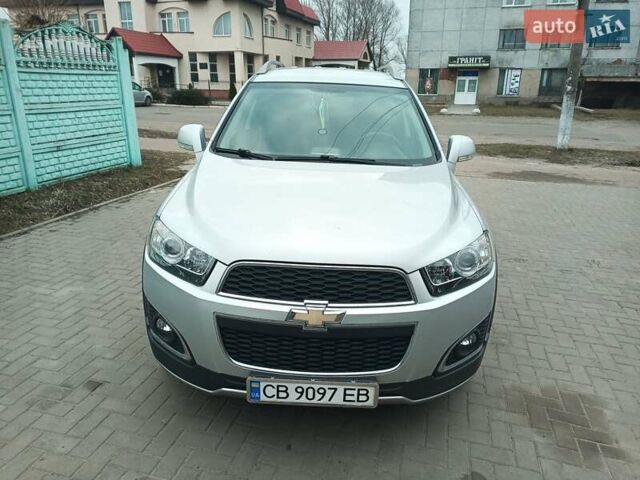 Серый Шевроле Каптива, объемом двигателя 2.2 л и пробегом 110 тыс. км за 13900 $, фото 1 на Automoto.ua