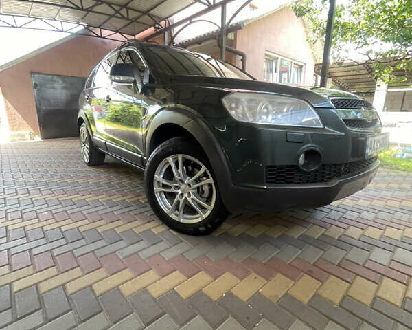 Зелений Шевроле Каптіва, об'ємом двигуна 2 л та пробігом 255 тис. км за 7300 $, фото 1 на Automoto.ua